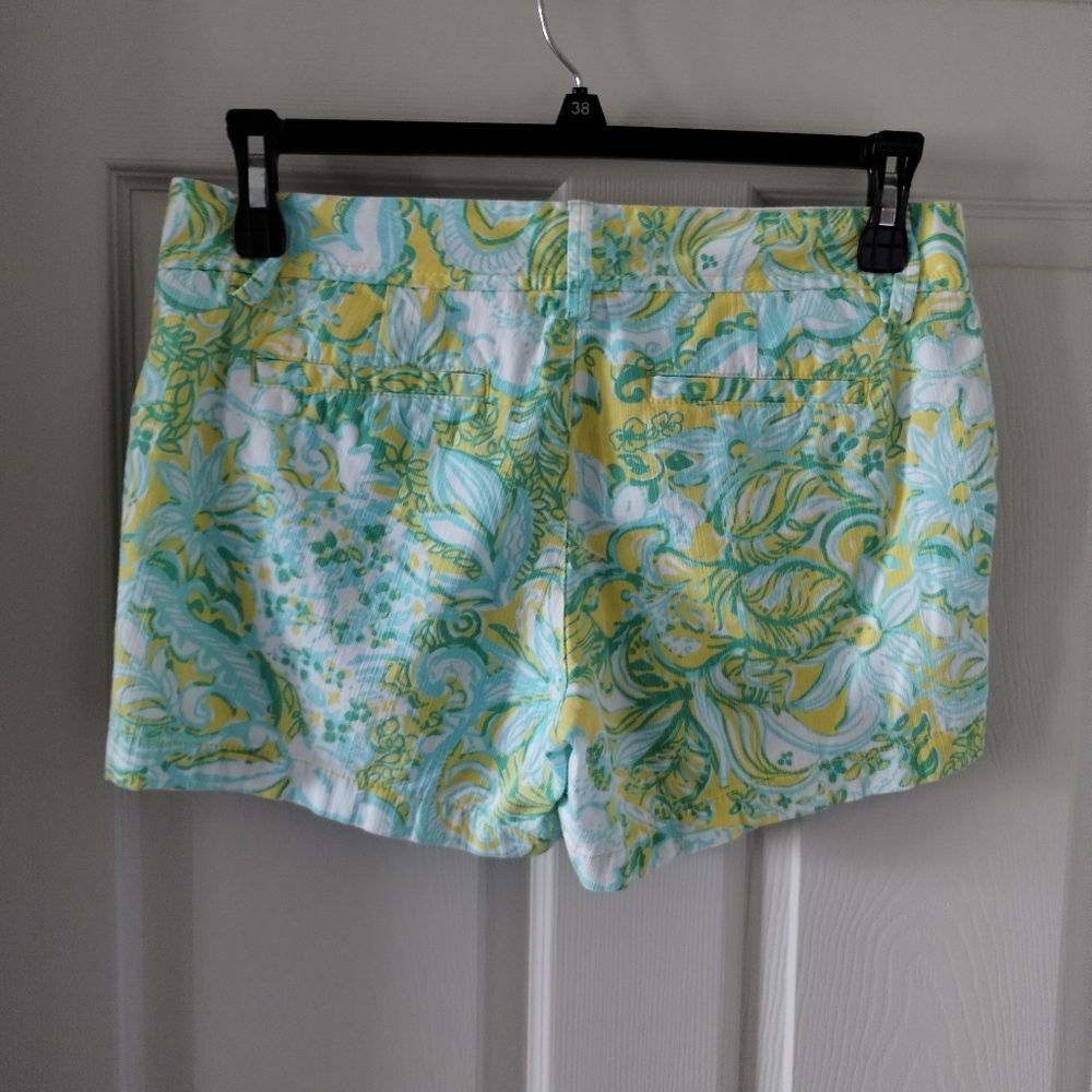 Lilly Pulitzer Callahan Floral Print Shorts NWOT Size 6 - Picture 2 of 7